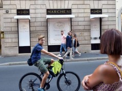 Marchesi apre in via Monte Napoleone sotto la guida di Prada