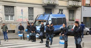 Milano sgomberata villetta occupata da un gruppo di anarchici