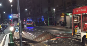 Esplosione a Milano sud, devastato un bar in via Volvinio