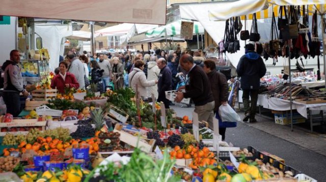 Milano, previsti in città 40 nuovi mercati agroalimentari