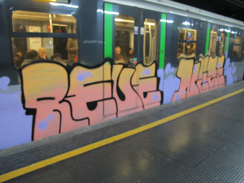 Milano, smantellata crew di writer spacciatori. Due arrestati e nove indagati.